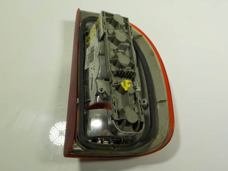 Recambio de piloto trasero izquierdo para opel corsa b 1.5 diesel referencia OEM IAM   