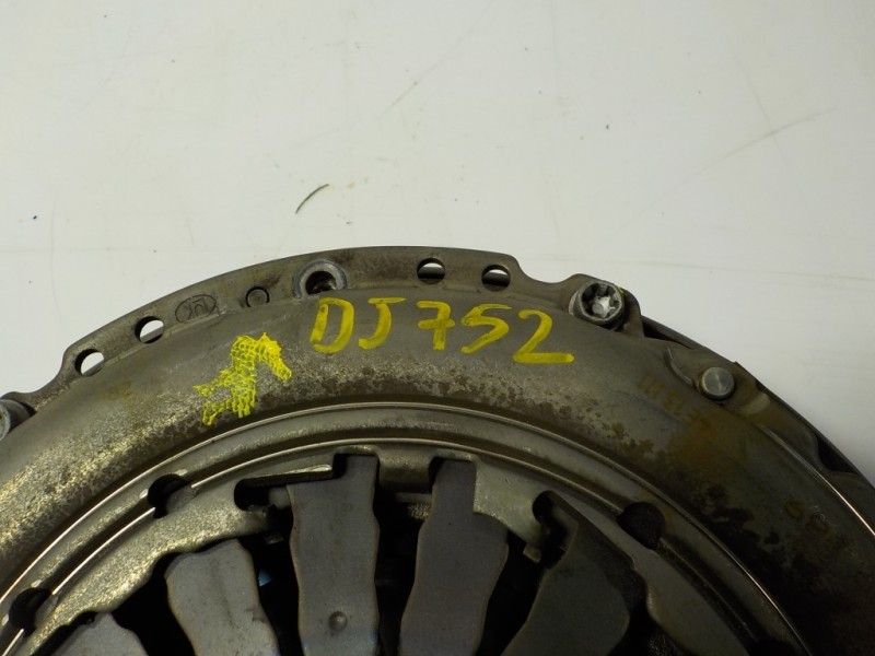 Recambio de kit embrague para alfa romeo giulietta (191) 1.4 turbo cat referencia OEM IAM 55235562 55219389 