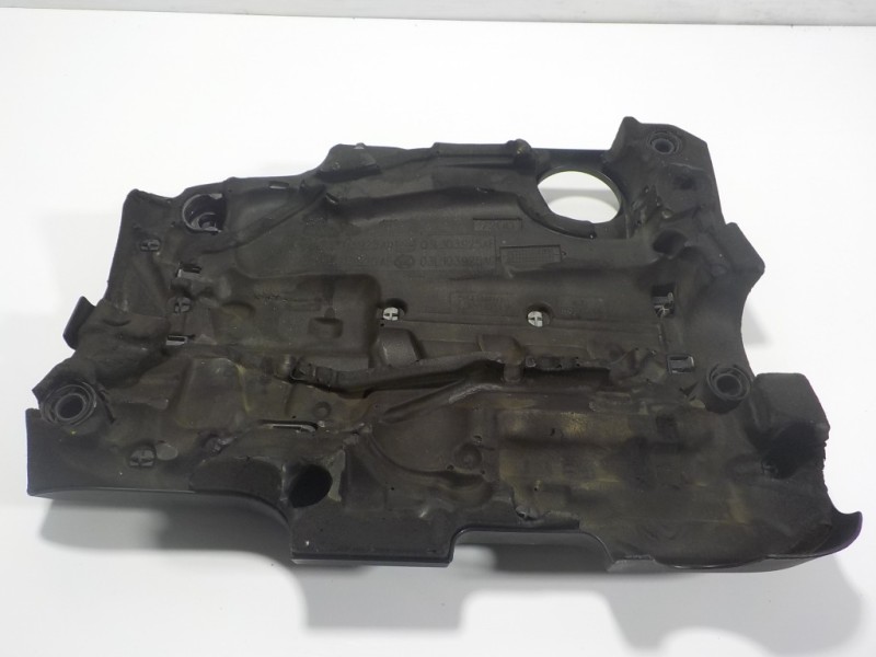 Recambio de tapa motor para volkswagen scirocco (137) 2.0 tdi (103kw) referencia OEM IAM 03L103925AM 03L103925AD 