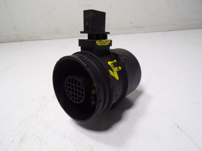 Recambio de caudalimetro para bmw serie 1 berlina (e81/e87) 116d referencia OEM IAM 13628509724 0281006146 