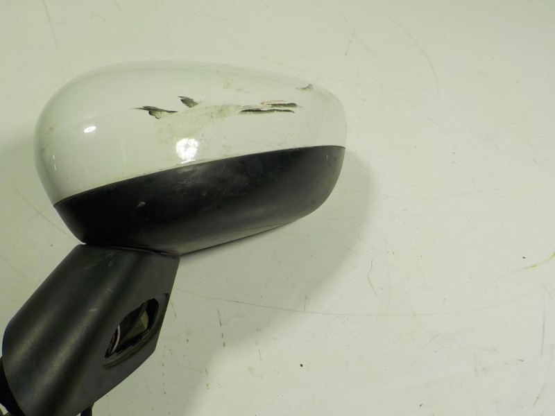 Recambio de espejo izquierdo para citroën c3 1.4 hdi referencia OEM IAM 8154AQ  