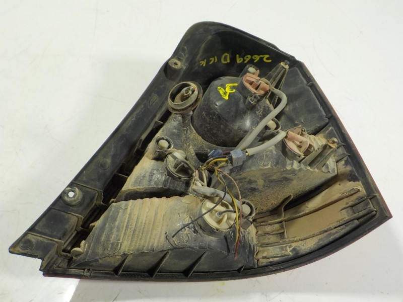 Recambio de piloto trasero izquierdo para kia sorento 2.5 crdi cat referencia OEM IAM   