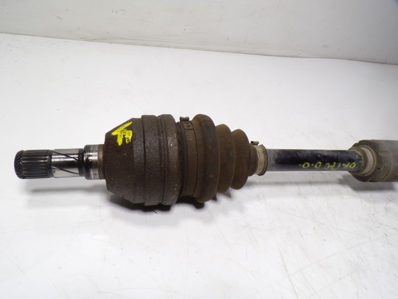 Recambio de transmision derecha para opel astra j lim. 1.7 16v cdti referencia OEM IAM 13356124 13356124 