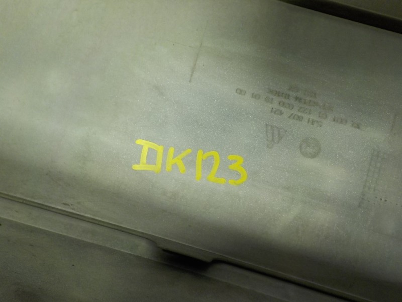 Recambio de paragolpes trasero para skoda rapid 1.6 tdi dpf referencia OEM IAM 5JH807421  