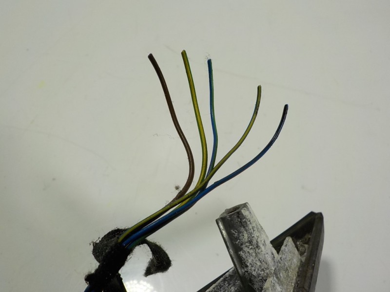 Recambio de espejo izquierdo para bmw serie 3 berlina (e90) 3.0 cat (n52) referencia OEM IAM 51168046427  