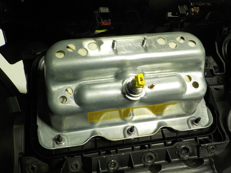 Recambio de salpicadero para ford fiesta (ccn) 1.0 ecoboost cat referencia OEM IAM 2014399 MLV17226522 