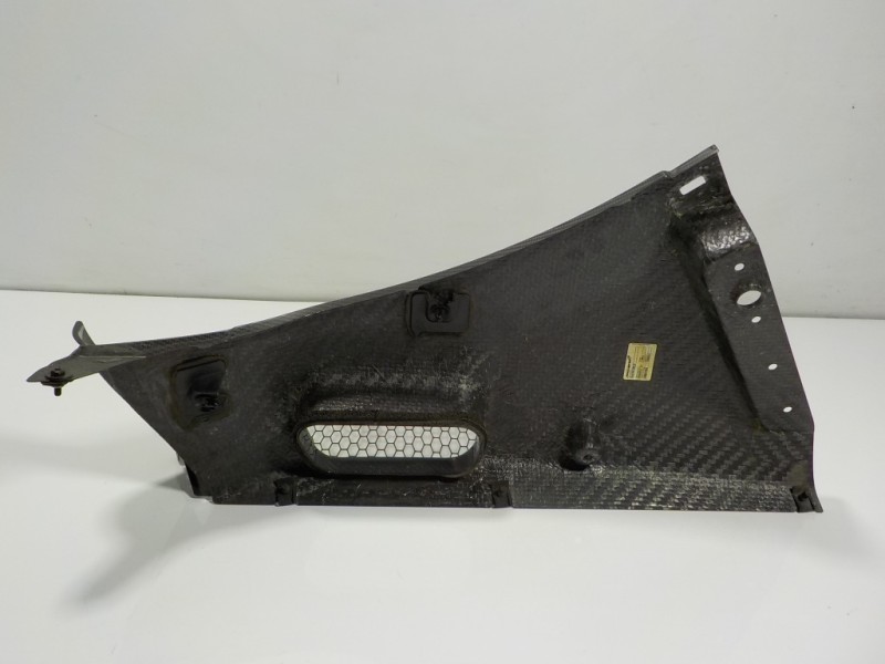 Recambio de moldura para mclaren 570s spider p13 referencia OEM IAM  13A4613CP01 