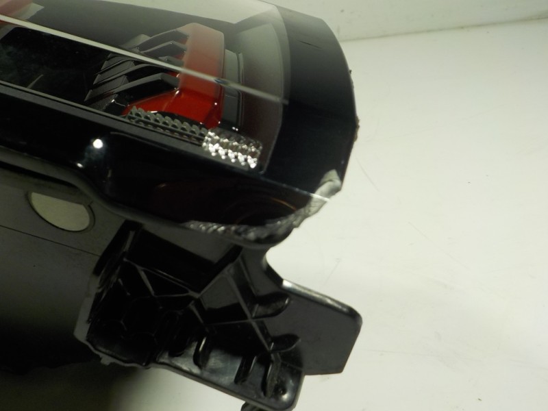 Recambio de piloto trasero izquierdo para peugeot 208 (p2) 1.2 puretech referencia OEM IAM 9823216880 9823216880 L297197