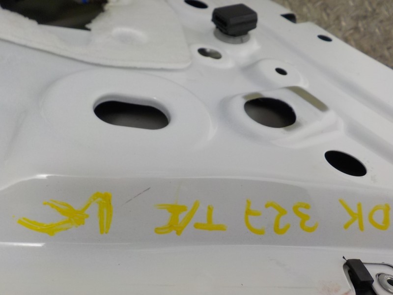 Recambio de puerta trasera izquierda para peugeot 208 (p2) 1.2 puretech referencia OEM IAM 9836105680  