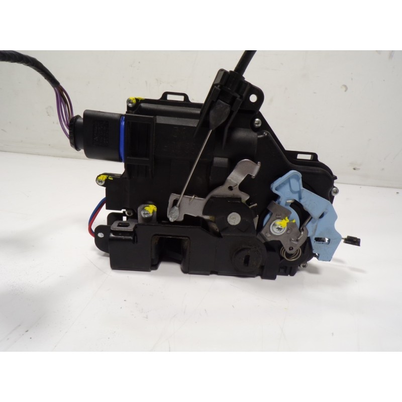 Recambio de cerradura puerta trasera derecha para skoda octavia berlina (1z3) 1.6 16v fsi referencia OEM IAM  3D1837016AC 