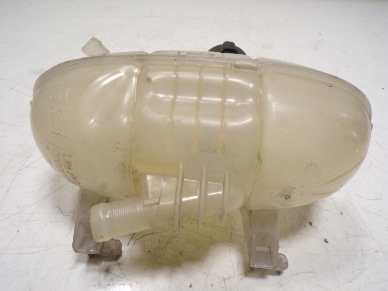 Recambio de deposito expansion para renault trafic furgón 1.6 dci diesel energy referencia OEM IAM 217106703R 217101893R 