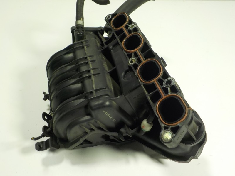 Recambio de colector admision para kia cee´d 1.6 gdi cat referencia OEM IAM  393002B100 