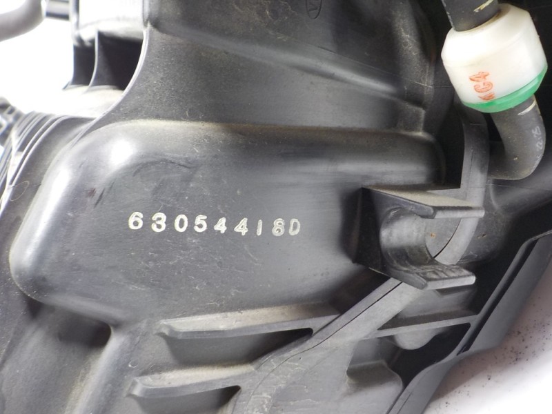 Recambio de colector admision para kia cee´d 1.6 gdi cat referencia OEM IAM  393002B100 