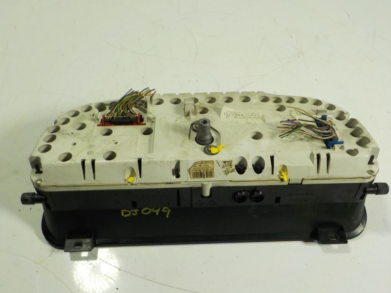 Recambio de cuadro instrumentos para renault laguna (b56) 2.2 diesel referencia OEM IAM  7700844751 