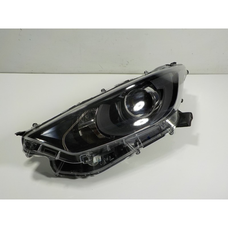 Recambio de faro izquierdo para toyota yaris 1.5 vvti hev referencia OEM IAM   