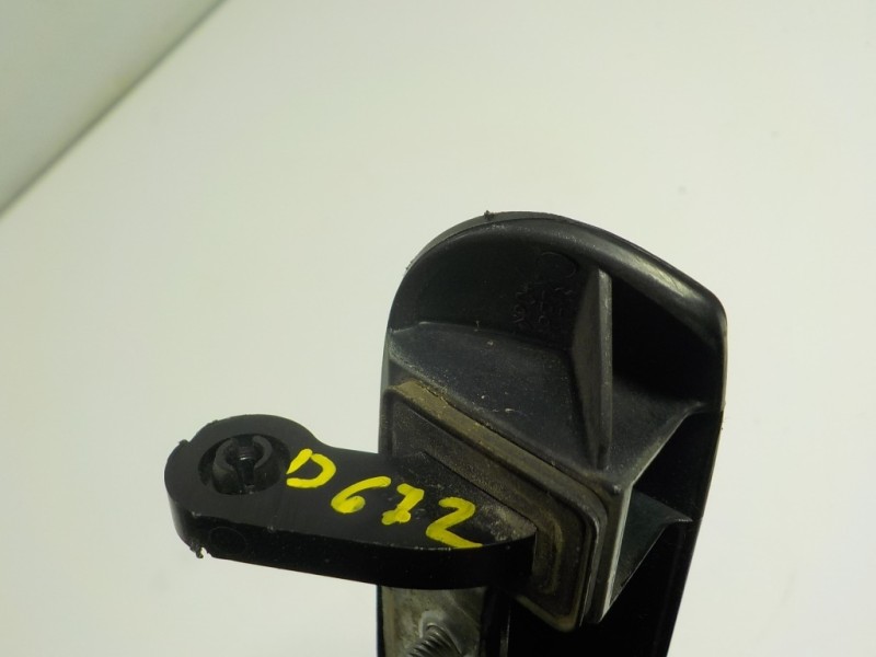 Recambio de maneta porton para mitsubishi colt berlina 3 (z30) 1.1 cat referencia OEM IAM   