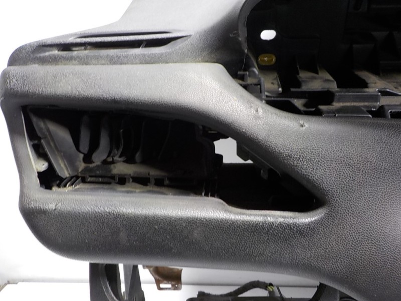 Recambio de salpicadero para peugeot 208 1.6 blue-hdi fap referencia OEM IAM 16077378ZD 96746579ZD 