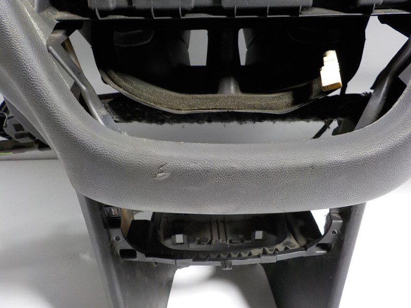 Recambio de salpicadero para peugeot 208 1.6 blue-hdi fap referencia OEM IAM 16077378ZD 96746579ZD 