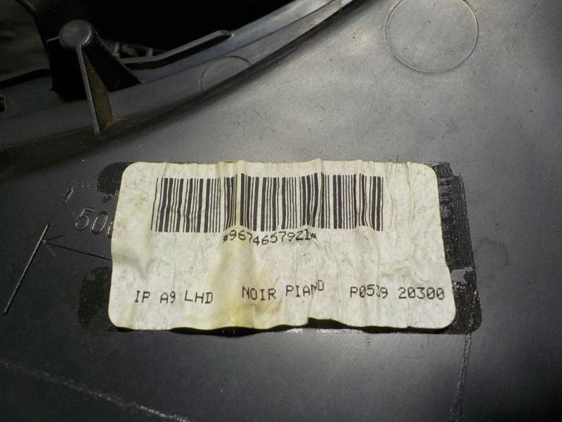 Recambio de salpicadero para peugeot 208 1.6 blue-hdi fap referencia OEM IAM 16077378ZD 96746579ZD 