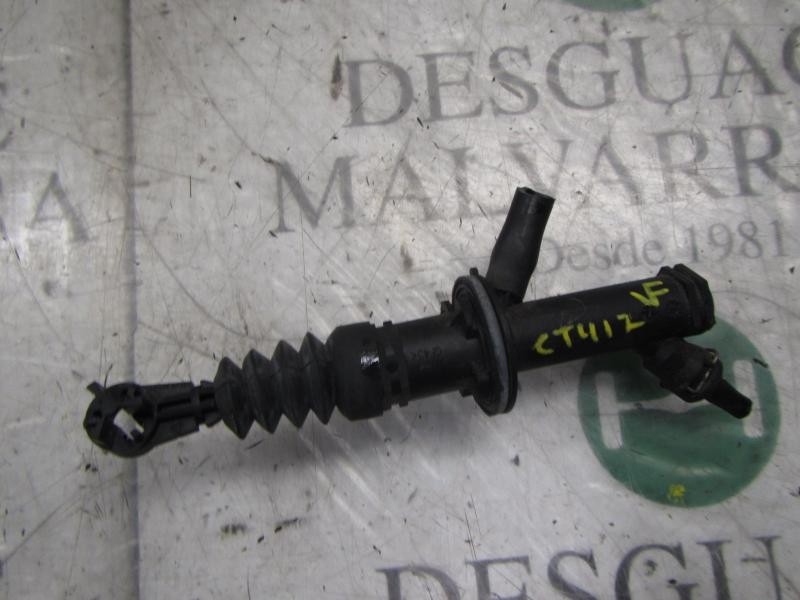 Recambio de bomba embrague para renault clio grandtour 1.5 dci diesel cat referencia OEM IAM 8200436137  