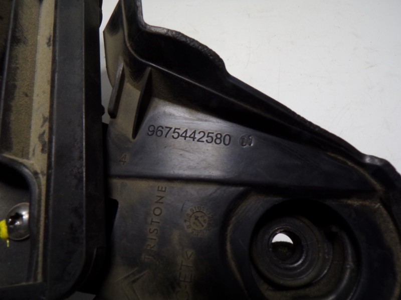 Recambio de filtro aire para citroën c-elysée 1.6 hdi fap referencia OEM IAM 1420V1 9673061080 9675442580