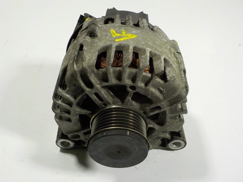 Recambio de alternador para peugeot 208 1.4 hdi fap referencia OEM IAM 9678048880 9678048880 TG15C189
