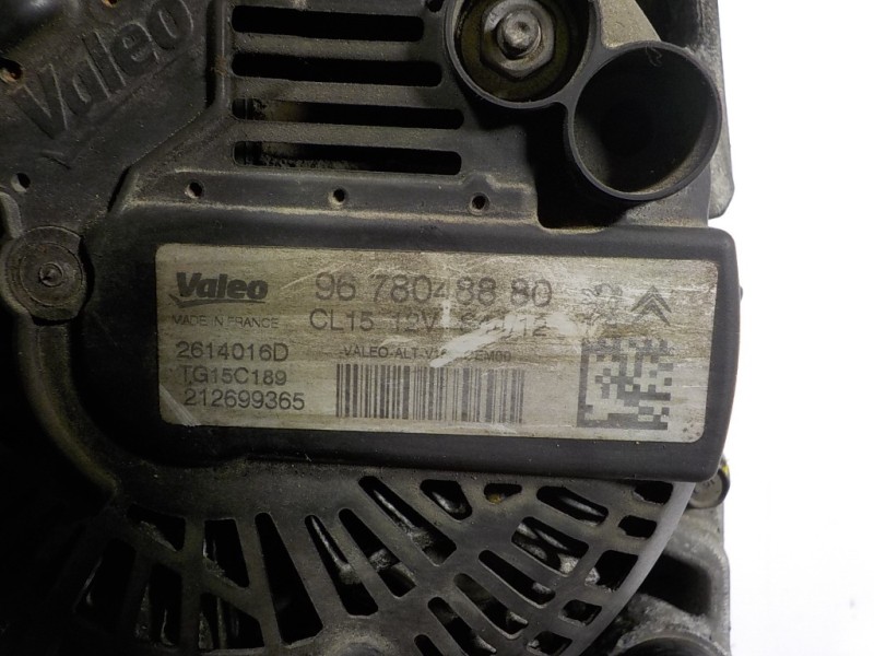 Recambio de alternador para peugeot 208 1.4 hdi fap referencia OEM IAM 9678048880 9678048880 TG15C189