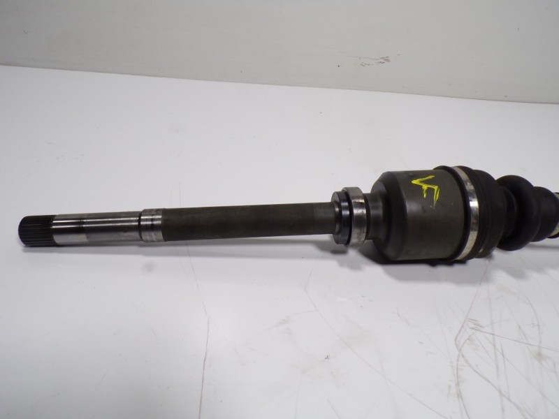 Recambio de transmision derecha para peugeot 208 1.6 blue-hdi fap referencia OEM IAM 3273KR  