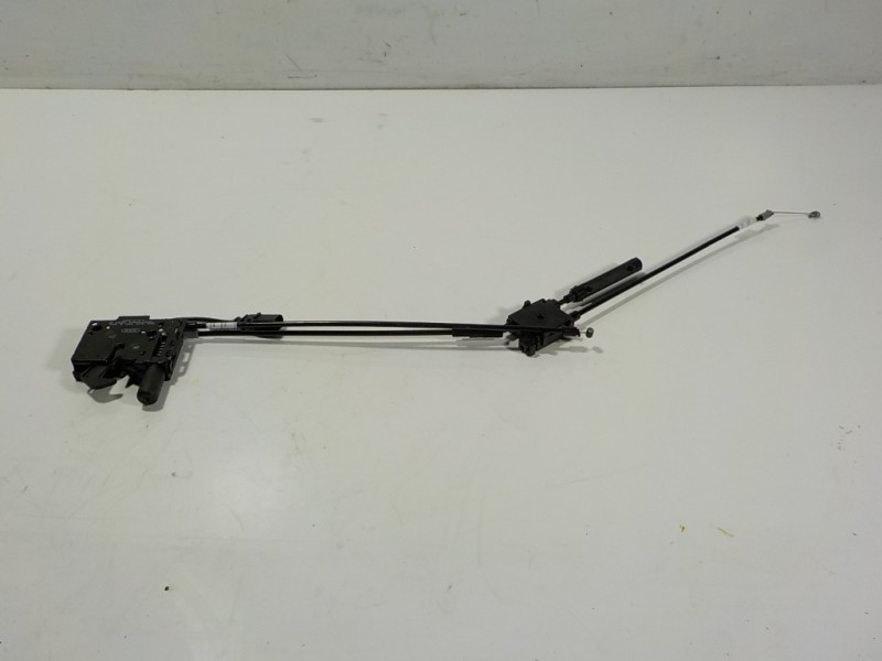 Recambio de cerradura capot para audi q4 e-tron aq4e f4bac3 referencia OEM IAM 8W0823509B 8W0823509B 