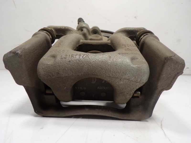 Recambio de pinza freno trasera derecha para mazda cx-3 2.0 16v cat referencia OEM IAM  32355597 