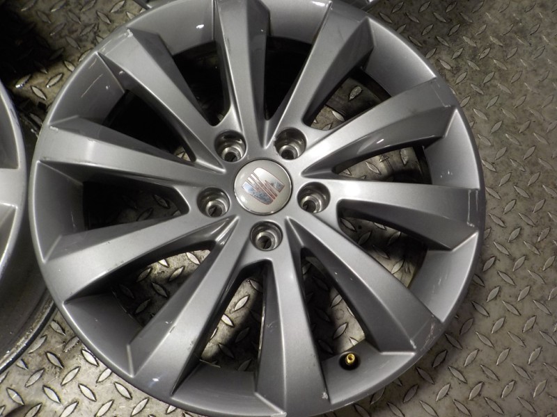 Recambio de juego llantas para seat alhambra (710) reference referencia OEM IAM 7N5601025HCK7 7N5601025D 