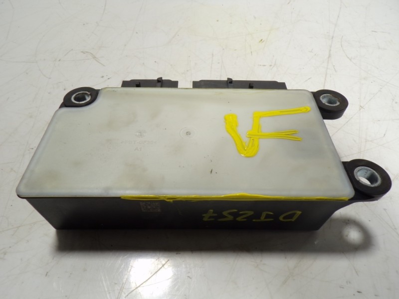 Recambio de centralita airbag para opel corsa e 1.4 referencia OEM IAM 13511833 13511833 812586170