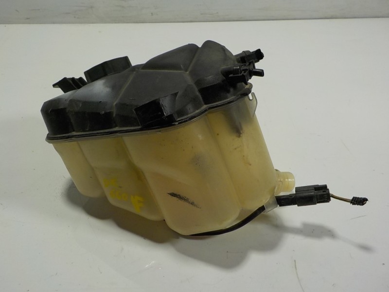 Recambio de deposito expansion para land rover evoque 2.2 td4 cat referencia OEM IAM LR024296 BJ328K218A 