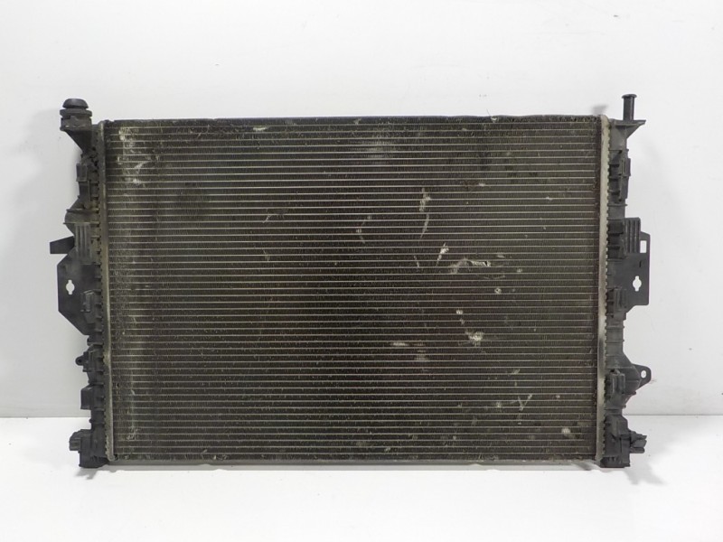 Recambio de radiador agua para land rover evoque 2.2 td4 cat referencia OEM IAM LR039623 6G918005AB 989300M