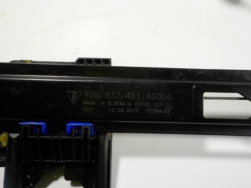 Recambio de elevalunas delantero izquierdo para porsche macan (typ ) s referencia OEM IAM 95B837461 95B837461 