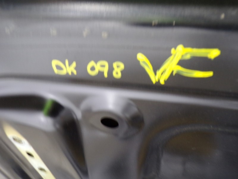 Recambio de capot trasero para citroën c-elysée 1.6 blue-hdi fap referencia OEM IAM 9675044480  