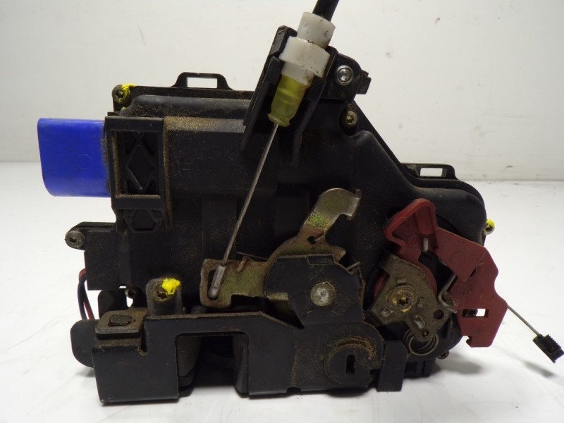 Recambio de cerradura puerta trasera derecha para volkswagen touareg (7la) 2.5 tdi referencia OEM IAM 7L0839016D 7L0839016 