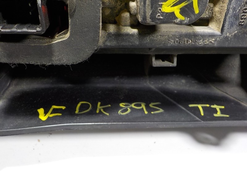 Recambio de piloto trasero izquierdo para renault kangoo 1.5 dci diesel cat referencia OEM IAM 8200419949 8200419949 