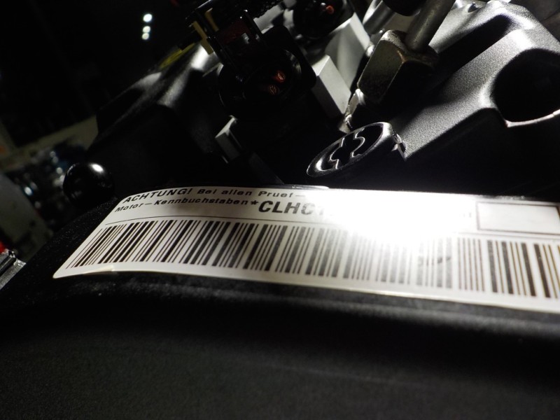 Recambio de motor completo para volkswagen golf vii lim. 1.6 tdi dpf referencia OEM IAM 04L100090 CLH 