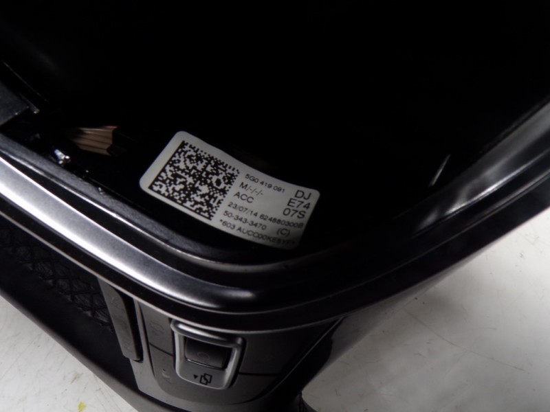 Recambio de volante para volkswagen golf vii lim. 1.6 tdi dpf referencia OEM IAM 5G0419091DJ 5G0419091 5G0419091