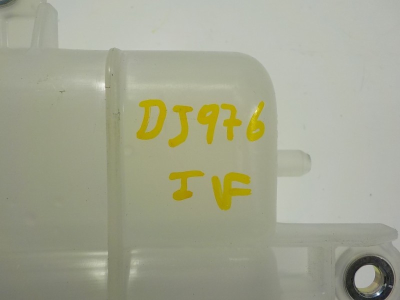 Recambio de deposito expansion para toyota rav4 hybrid fwd referencia OEM IAM G910G42010  