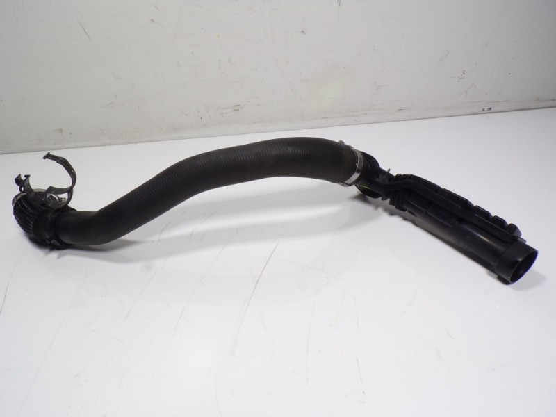 Recambio de tubo intercooler para toyota proace city 1.5 dci referencia OEM IAM  9810958280 