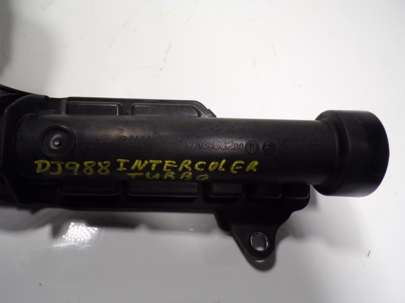 Recambio de tubo intercooler para toyota proace city 1.5 dci referencia OEM IAM  9810958280 