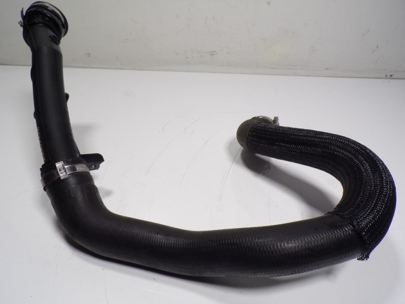 Recambio de tubo intercooler para toyota proace city 1.5 dci referencia OEM IAM  9831710780 