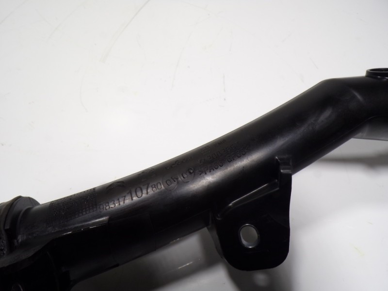 Recambio de tubo intercooler para toyota proace city 1.5 dci referencia OEM IAM  9831710780 