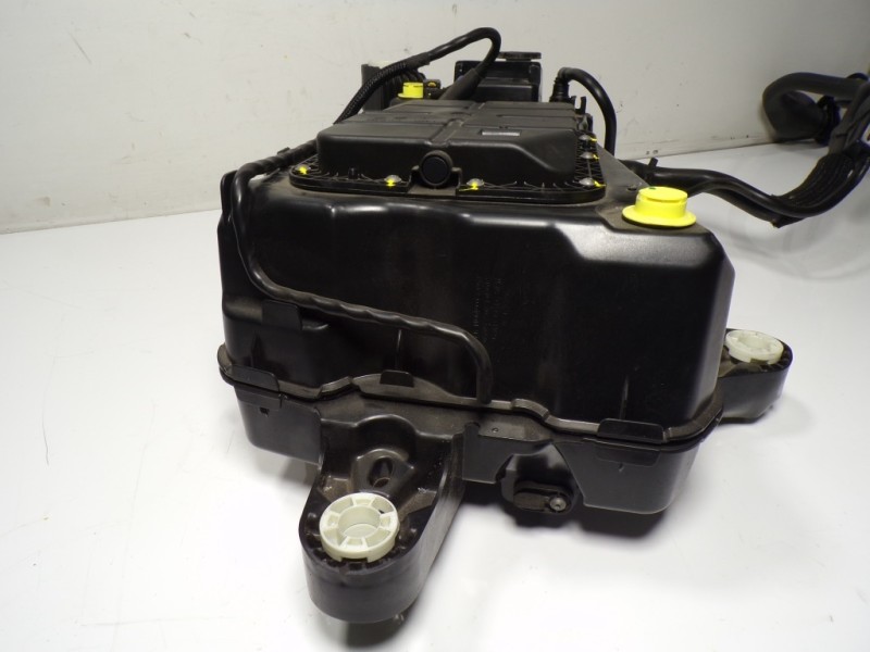 Recambio de deposito aditivo para toyota proace city 1.5 dci referencia OEM IAM  9832421480 