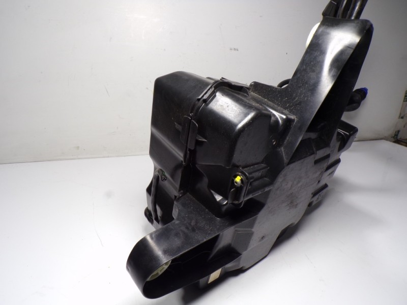 Recambio de deposito aditivo para toyota proace city 1.5 dci referencia OEM IAM  9832421480 