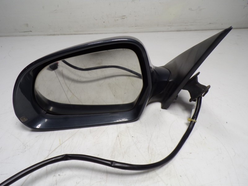Recambio de espejo izquierdo para audi a4 ber. (b8) 2.0 16v tdi referencia OEM IAM 8K1857409E01C  8T0857527DGRU