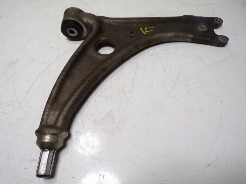 Recambio de brazo suspension inferior delantero derecho para volkswagen tiguan (5n1) 2.0 tdi referencia OEM IAM 3C0407151E  