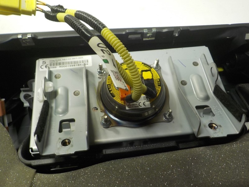 Recambio de salpicadero para lexus is 300h referencia OEM IAM 5540153903C0  7396053050